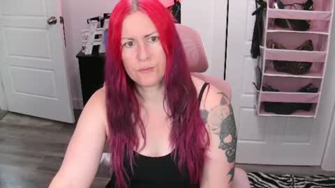 Genny Rock   and  online show from 06-12-26, 01:43