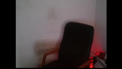 Snapshot of genryuusai88 chatting on 03-24-26, 05:56 Toni online show from 03-24-26, 05:56