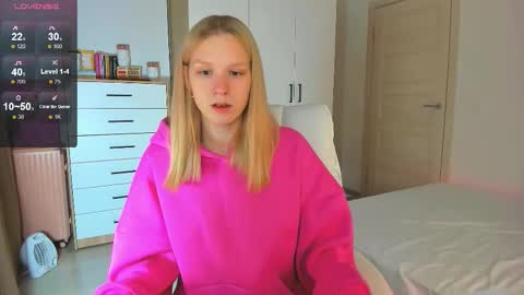 Snapshot of gentle_angel_melissa chatting on 12-01-25, 05:01 Melissa online show from 12-01-25, 05:01