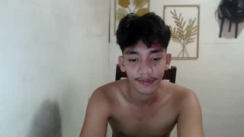 Snapshot of gentlemanlustx chatting on 09-27-25, 02:27 Rayl online show from 09-27-25, 02:27