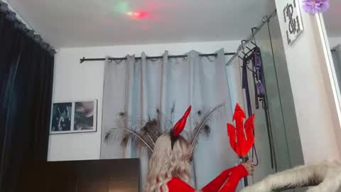 Georgina Santos online show from 10-30-25, 07:14