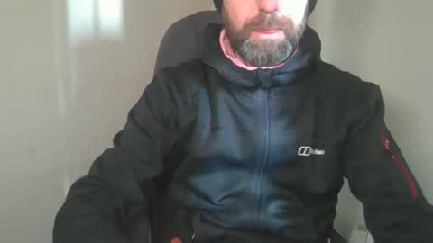 Snapshot of geon2xx chatting on 02-16-25, 10:10 Geon online show from 02-16-25, 10:10