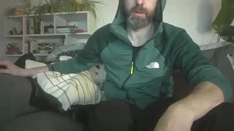 Snapshot of geon2xx chatting on 09-21-25, 08:54 Geon online show from 09-21-25, 08:54