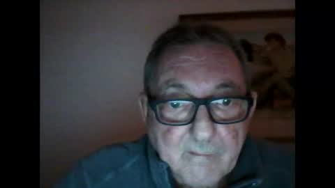 Snapshot of georg1412 chatting on 12-05-24, 04:01 georg1412 online show from 12-05-24, 04:01
