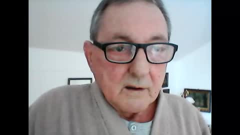 Snapshot of georg1412 chatting on 02-11-25, 02:02 georg1412 online show from 02-11-25, 02:02