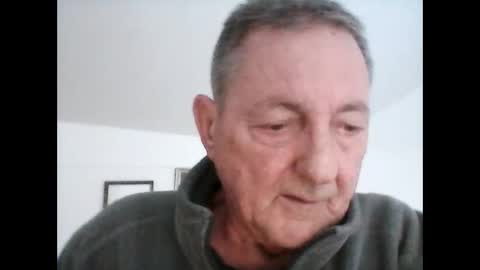 Snapshot of georg1412 chatting on 10-24-25, 03:08 georg1412 online show from 10-24-25, 03:08