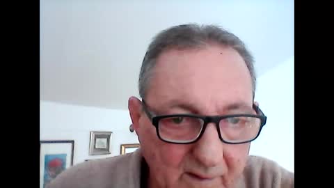 Snapshot of georg1412 chatting on 02-18-26, 10:33 georg1412 online show from 02-18-26, 10:33