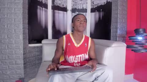 G E O R G E online show from 10-07-25, 03:04