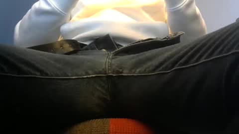 Snapshot of georgedelajungle chatting on 09-15-25, 07:30 georgedelajungle online show from 09-15-25, 07:30