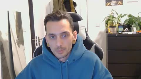 Snapshot of georgek0011 chatting on 01-05-26, 11:19 georgek0011 online show from 01-05-26, 11:19