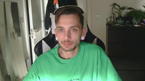 Snapshot of georgek0011 chatting on 01-17-26, 03:55 georgek0011 online show from 01-17-26, 03:55