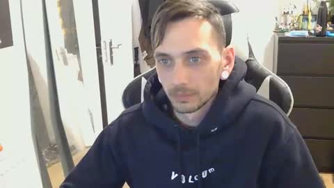 Snapshot of georgek0011 chatting on 02-11-26, 11:54 georgek0011 online show from 02-11-26, 11:54