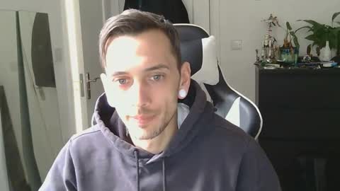 Snapshot of georgek0011 chatting on 02-27-26, 02:50 georgek0011 online show from 02-27-26, 02:50