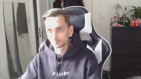 Snapshot of georgek0011 chatting on 03-31-26, 04:40 georgek0011 online show from 03-31-26, 04:40