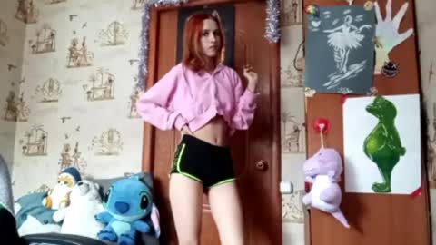 Ellie online show from 05-05-26, 02:36