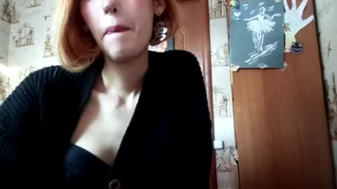 Ellie online show from 06-02-26, 03:36