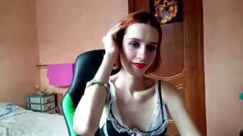 Ellie online show from 06-16-26, 03:36