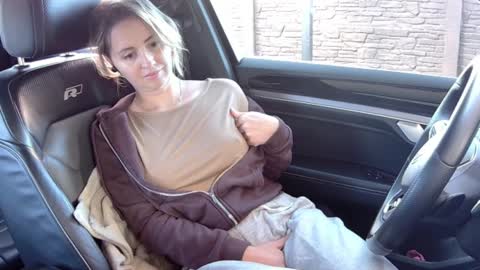 Snapshot of georgiapeachgirl chatting on 04-05-26, 08:44 Melissa online show from 04-05-26, 08:44