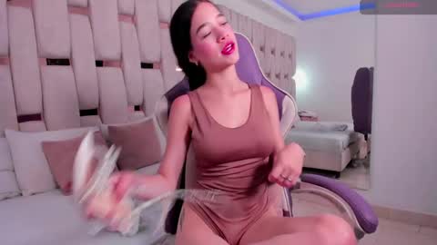 Georgina Kloss  online show from 04-13-26, 04:34