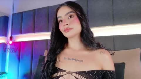 Snapshot of georginna_sins chatting on 11-28-25, 11:51 Kendal online show from 11-28-25, 11:51