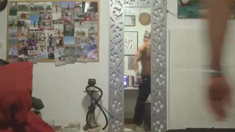 Snapshot of geovannygarrido91 chatting on 11-24-25, 05:12 geovannygarrido91 online show from 11-24-25, 05:12