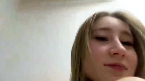 Sofie online show from 11-13-25, 07:57