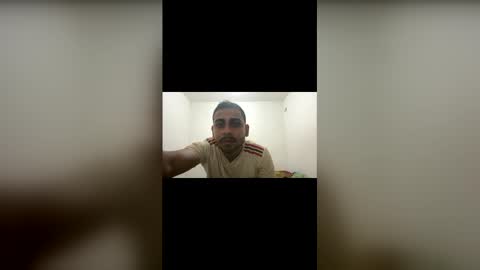 Snapshot of gersonjack chatting on 12-18-25, 04:35 gersonjack online show from 12-18-25, 04:35