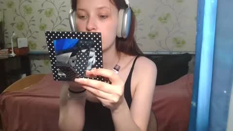 Snapshot of gertrudhore chatting on 05-18-26, 07:03 Anna online show from 05-18-26, 07:03