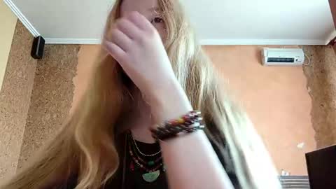 Kate online show from 05-30-26, 01:25