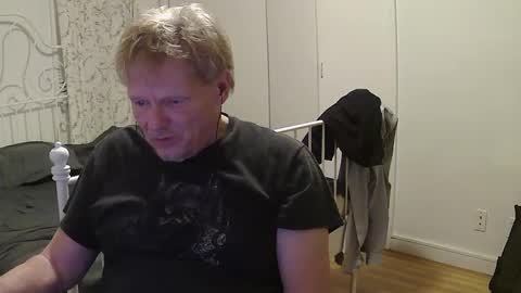 Snapshot of gethyn chatting on 01-20-25, 04:54 Gethyn online show from 01-20-25, 04:54