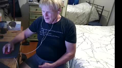 Snapshot of gethyn chatting on 09-21-25, 09:00 Gethyn online show from 09-21-25, 09:00