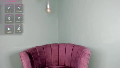 Danna Astrom online show from 09-22-25, 10:01