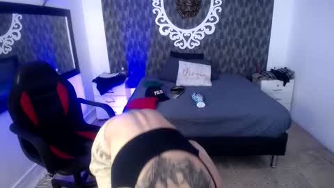 Snapshot of ghost__girl_ chatting on 10-01-25, 07:31 Your Girl online show from 10-01-25, 07:31