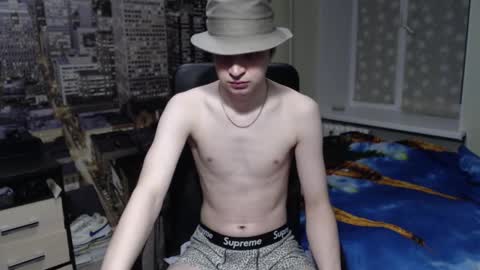 Snapshot of ghostfacefriends chatting on 02-09-25, 05:11 Fedya online show from 02-09-25, 05:11