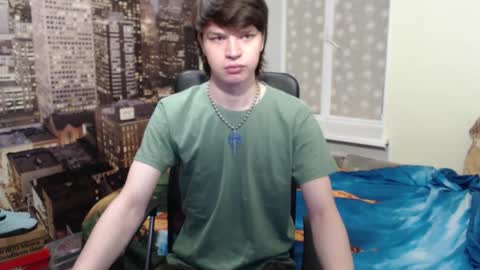 Snapshot of ghostfacefriends chatting on 09-24-25, 03:59 Fedya online show from 09-24-25, 03:59