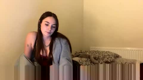 Snapshot of ghostpetal chatting on 10-10-25, 12:42 ghostpetal online show from 10-10-25, 12:42