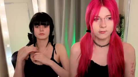 Alice and Michelle online show from 05-29-26, 01:31
