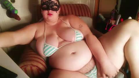 Snapshot of ghostrideaway chatting on 02-22-25, 12:38 Vakmu online show from 02-22-25, 12:38