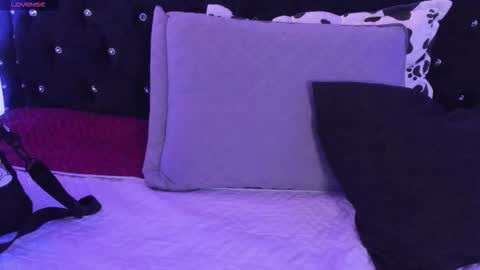 Allison  online show from 11-20-25, 02:06