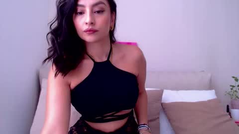 Snapshot of gia_ferh chatting on 10-11-25, 05:55 Gia Ferh online show from 10-11-25, 05:55