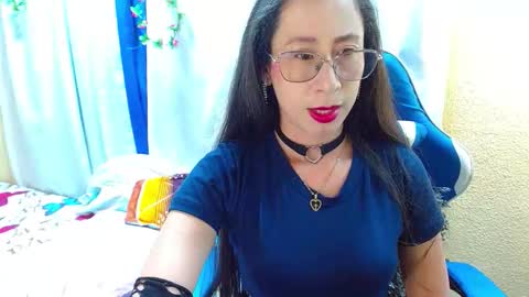 Gia  online show from 10-20-25, 08:53