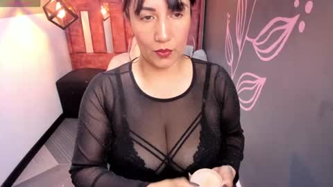 Snapshot of giafox_ chatting on 09-29-25, 08:57 G I A FOX online show from 09-29-25, 08:57