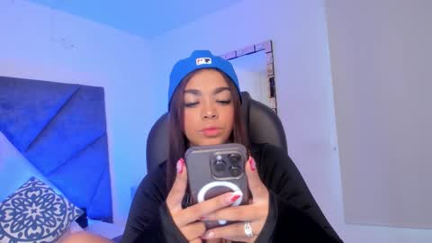 Gia  online show from 01-15-26, 06:44