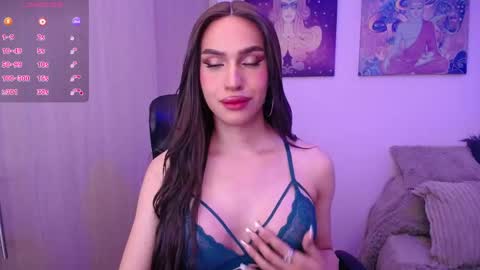 Snapshot of giamint chatting on 06-03-26, 02:36 Gia Mint online show from 06-03-26, 02:36
