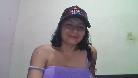 gianna165909 online show from 12-27-24, 12:07