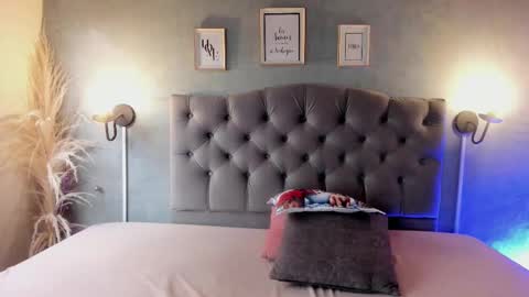 giannaslimjb online show from 12-02-25, 08:04