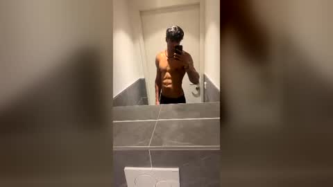 Snapshot of gianosilva chatting on 08-02-26, 12:42 gianosilva online show from 08-02-26, 12:42