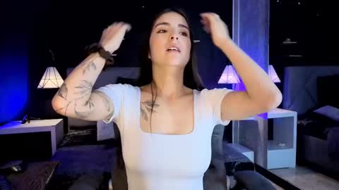 Gia online show from 10-26-25, 02:34