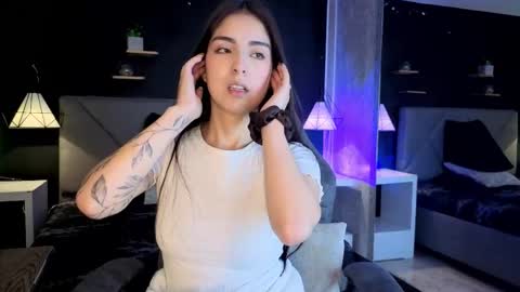 Gia online show from 11-03-25, 02:40