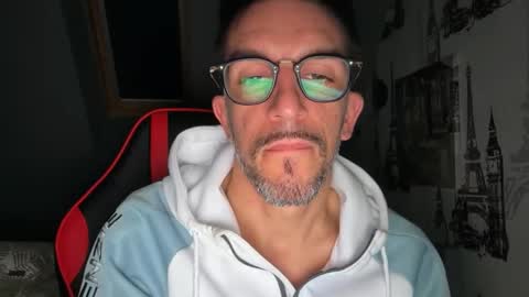 Snapshot of gigi59160 chatting on 10-18-25, 03:20 Gigi online show from 10-18-25, 03:20